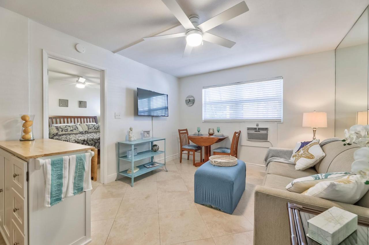 Beach Escape Pompano Beach Apartment Bagian luar foto